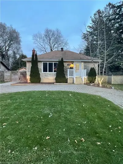 378 Belfield Street, London East, On N5y 2k4