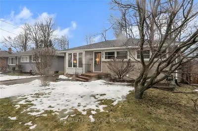 34 Thorncrest Crescent, London South, On N6j 1k3