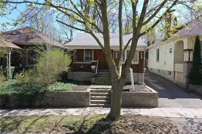 50 Becher Street, London South, On N6c 1a5