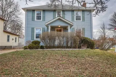 261 ROSS Avenue, Sarnia, ON N7T 1K1
