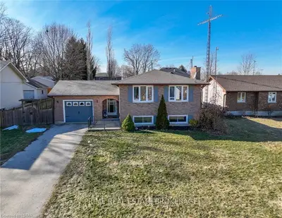 3313 RIVER Street, Brooke-Alvinston, ON N0N 1A0