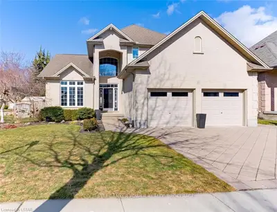 85 Edgevalley Road, London East, On N5y 5m7