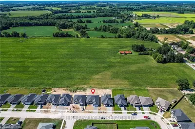 2039 Lockwood Crescent, Strathroy-caradoc, On N0l 1w0