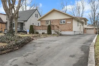 207 Linwood Street, London East, On N5y 1w7