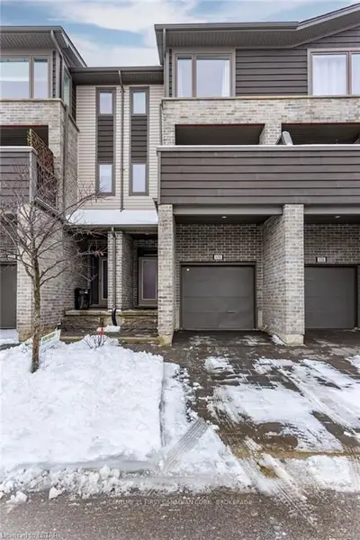 1960 Dalmagarry Road 174, London North, On N6g 0t8