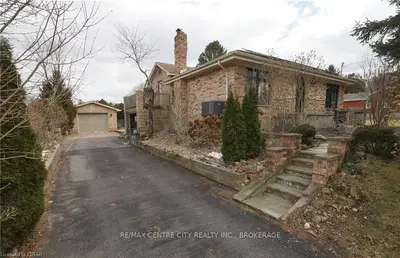 54 Watmar Avenue, London East, On N5w 1r3