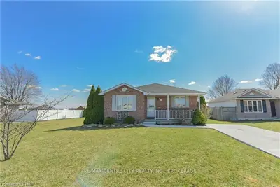 279 South Street, Southwest Middlesex, On N0l 1m0