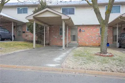 151 Bonaventure Drive 15, London East, On N5v 4m1