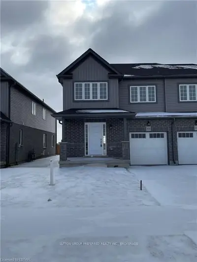309 Kennington Way, London South, On N6l 0h4