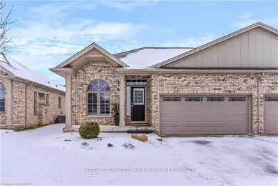 1571 Coronation Drive 23, London North, On N6g 5n9