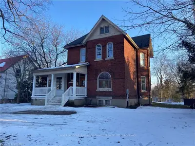 18 Chestnut Street W, Aylmer, On N5h 1e4