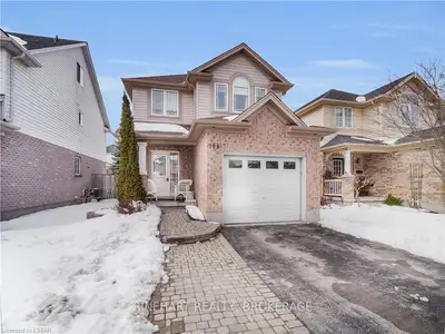798 Whetherfield Street, London North, On N6h 5t6