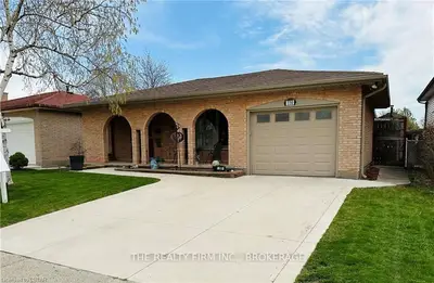130 Rosamond Crescent, London South, On N6e 2m9