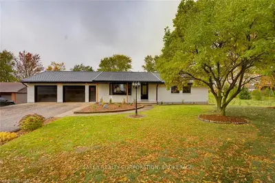 8264 Longwoods Rr#1 Road, Strathroy-caradoc, On N6p 1l4