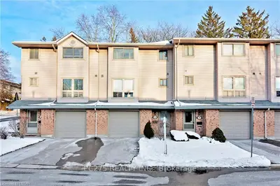 35 Waterman Avenue 94, London South, On N6c 5t2