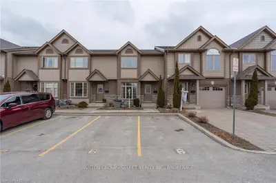 2635 Bateman Trail 6, London South, On N6l 0c1