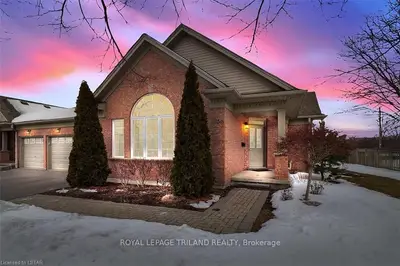 2025 Meadowgate Boulevard 259, London South, On N6m 1k9