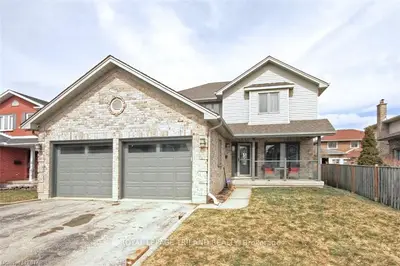 91 Napoleon Drive, London East, On N5v 4b1