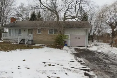 2093 Wharncliffe Road S, London South, On N6p 1k9