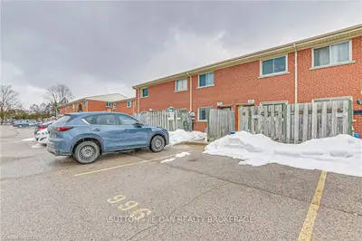 998 Kipps Lane, London East, On N5y 4s5
