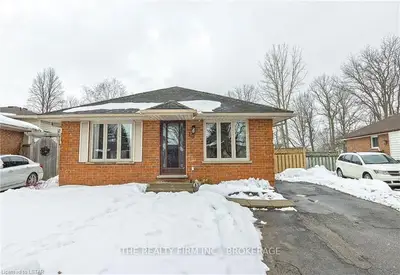 19 Weymouth Drive, London East, On N5v 4e7