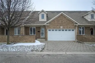 1853 Blackwater Road 17, London North, On N5v 3n7
