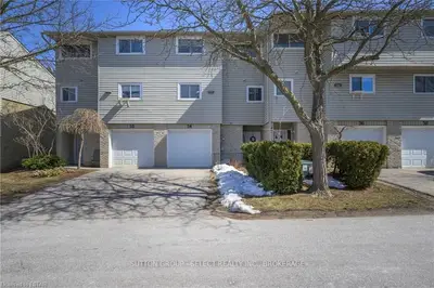 159 Sandringham Crescent 54, London South, On N6c 5a9