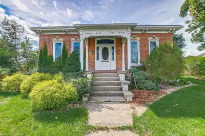 242 NORFOLK Street S, Norfolk County, ON N3Y 2W4