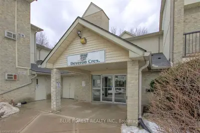 725 Deveron Crescent 203, London South, On N5z 4x3