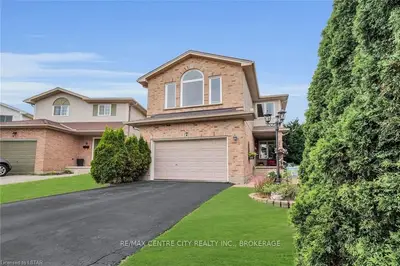 7 Ponds Edge Court, London South, On N5z 5c4