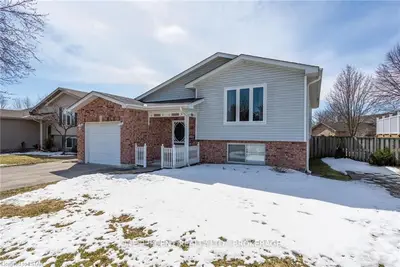 40 York Street, Strathroy-caradoc, On N7g 2e3