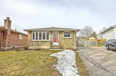 59 Harcroft Crescent, London South, On N6c 2z9
