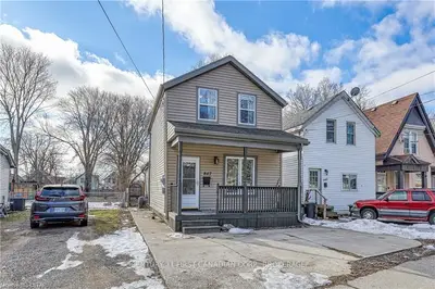 847 Van Street, London East, On N5z 1m8