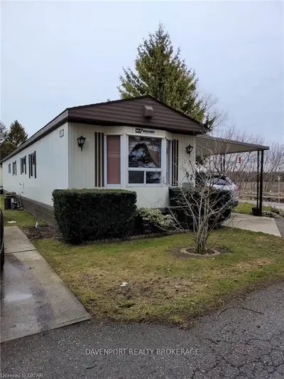 9839 LAKESHORE Road 57, Lambton Shores, ON N0M 1T0