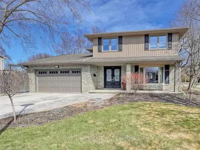 692 Barclay Place, London South, On N6k 1k5