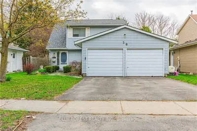 38 Monmore Road, London North, On N6g 2w6