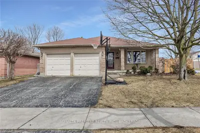 1400 Bentley Drive, London East, On N5v 3t7