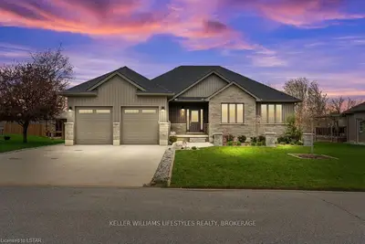 47 FAIRVIEW Drive, Lambton Shores, ON N0M 1B0