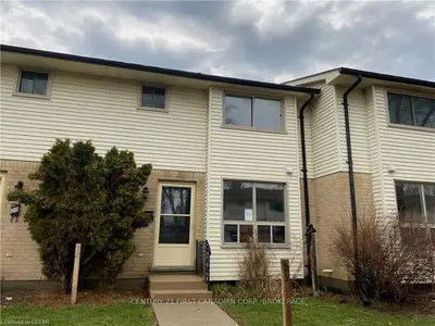 135 Belmont Drive 21, London South, On N6j 4j3