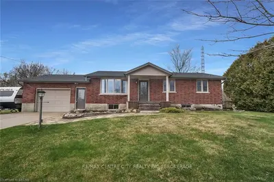 22821 Melbourne Road, Southwest Middlesex, On N0l 1t0