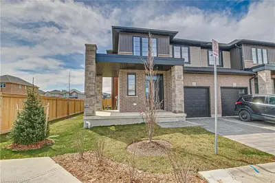 2427 Daisy Bend 22, London South, On N6m 0h1