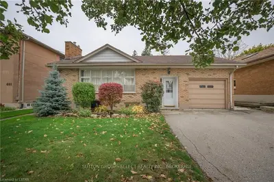 459 Moore Street, London South, On N6c 2c1