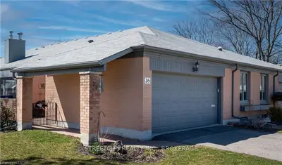 50 Fiddlers Green Road 26, London North, On N6h 4t4