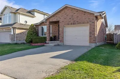 14 Bellrock Crescent, London East, On N5v 4x3