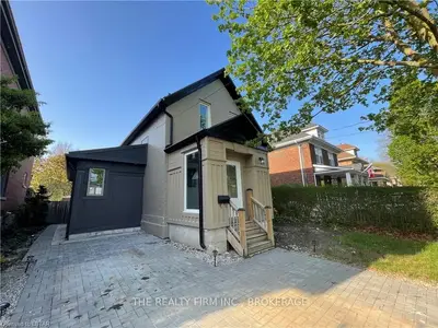 499 Canterbury Street, Woodstock, On N4s 4k6