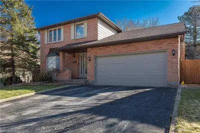 159 Somerset Crescent, London South, On N6k 3s1