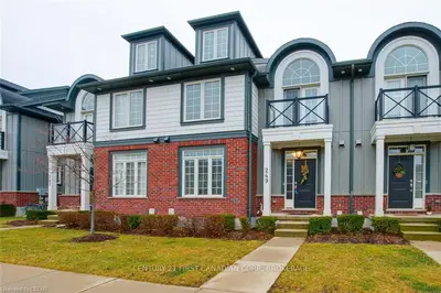 249 Callaway Road, London North, On N5x 3w7