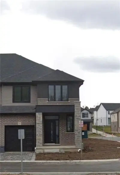 3025 Doyle Drive 18, London South, On N6m 0g9