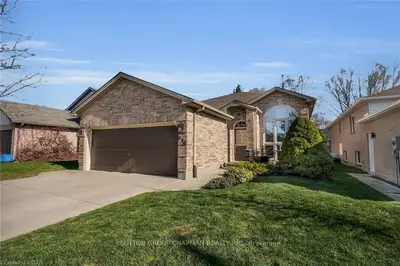 636 Thornwood Drive, London North, On N6h 5j6