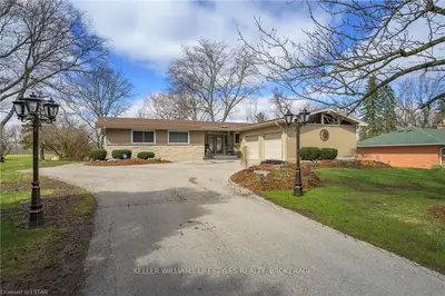569 Upper Queen Street, London South, On N6c 3t8